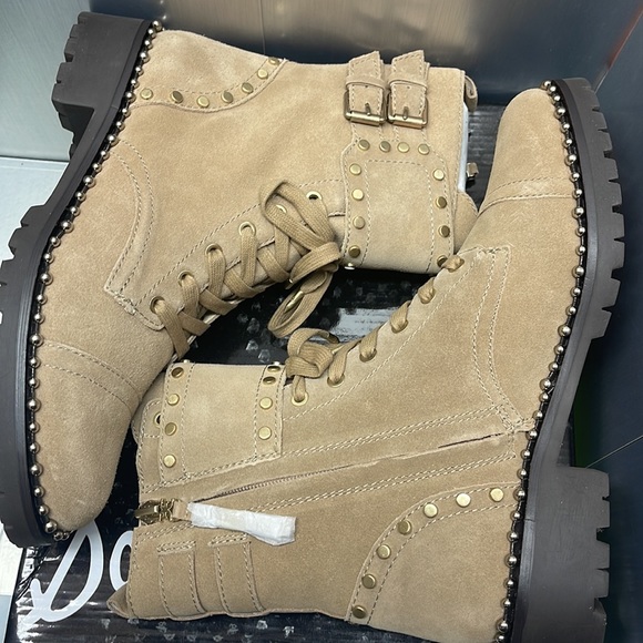 BNIB Sam Edelman Jennifer Studded Combat Suede Boots Tan 9M - Picture 10 of 13